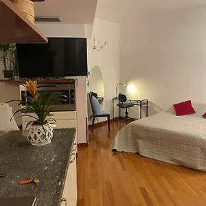  Appartamento Loft 11 - Anja's Talot Close To F1 Free Parking & Shuttle Italia